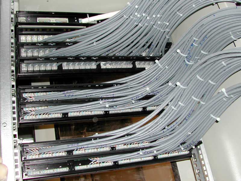Монтаж структурированых кабельных сетей